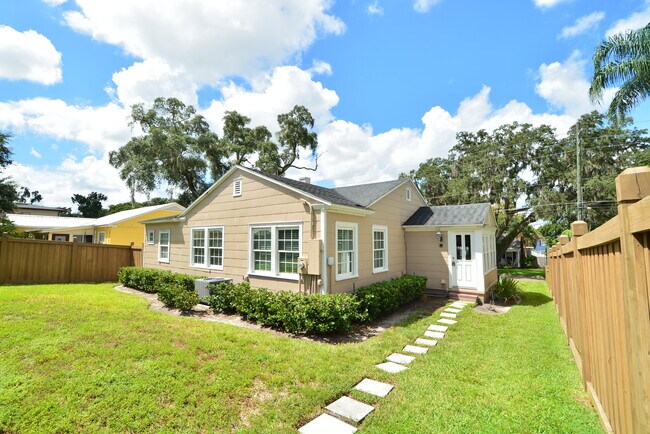 Building Photo - 1607 Delaney Ave