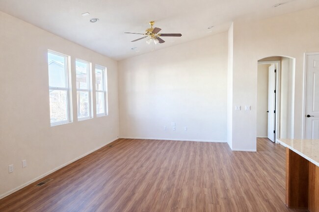 Foto del edificio - 515 Andrew Dr