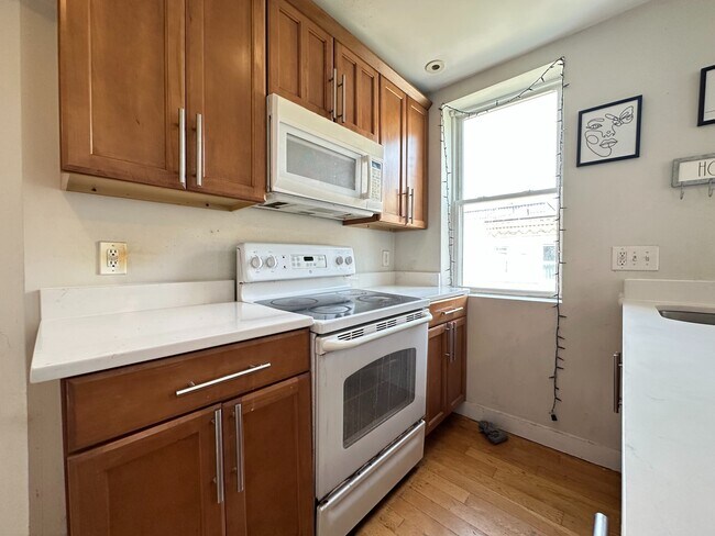 Foto del edificio - 836 Huntington Ave