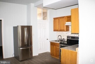 Building Photo - 112 W Coal St