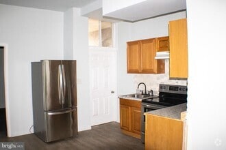 Building Photo - 112 W Coal St