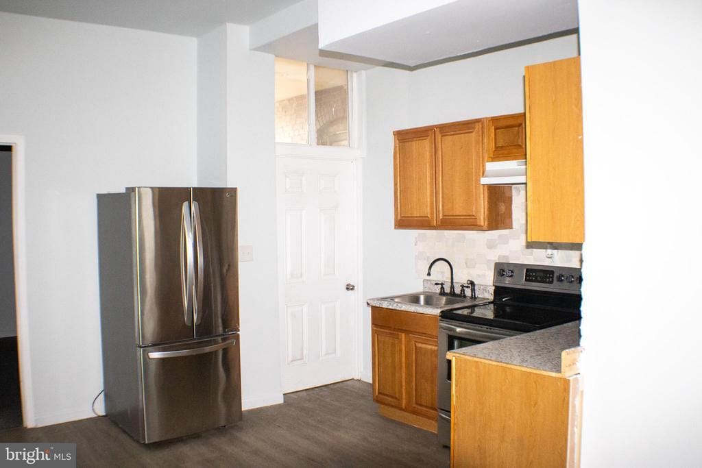 Primary Photo - 112 W Coal St
