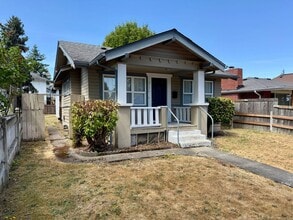 Building Photo - 4136 S K St