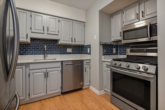 Kitchen 2 - 502 Springbrook Cir