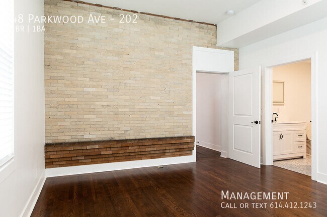 Foto del edificio - 48 Parkwood Ave