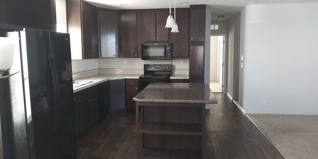 Foto del edificio - 213 N Liberty St