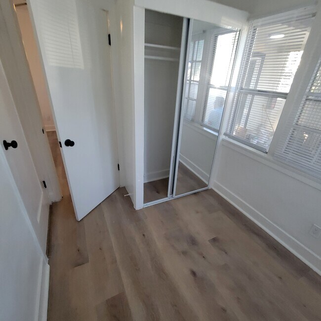 Foto del edificio - 1469-1412 12th Ave