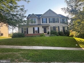 Building Photo - 7536 Pinewild Rd
