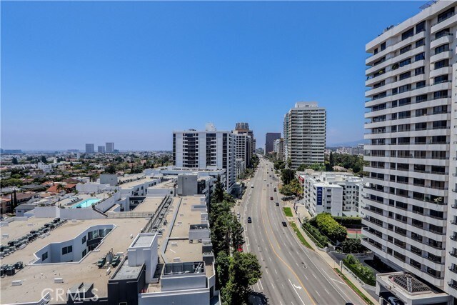Building Photo - 10590 Wilshire Blvd