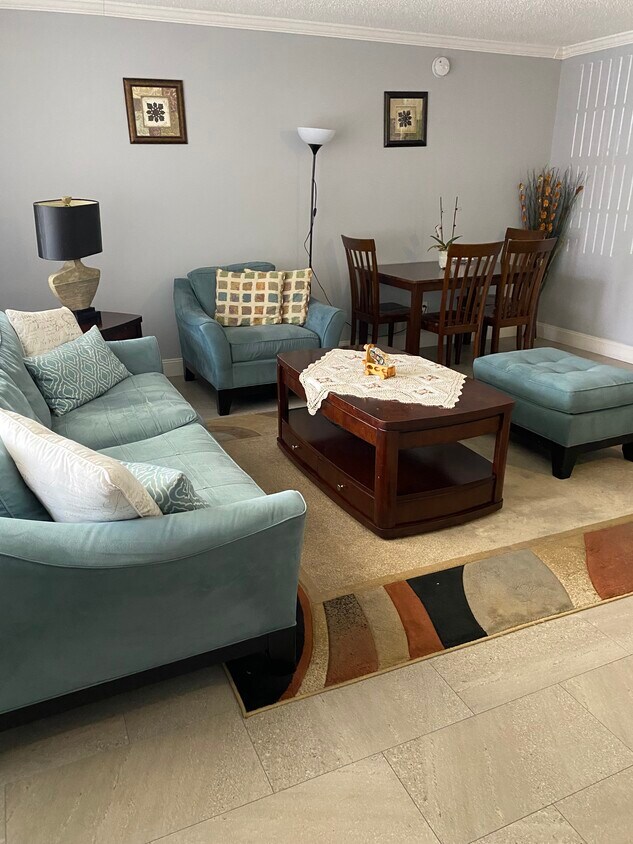Foto principal - 605 Brandywine Dr
