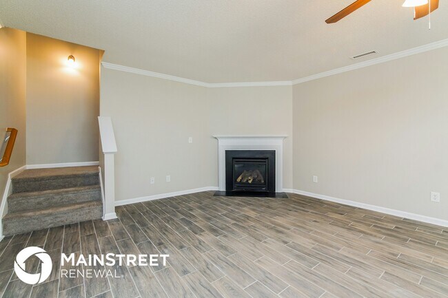 Building Photo - 2436 Ferdinand Dr