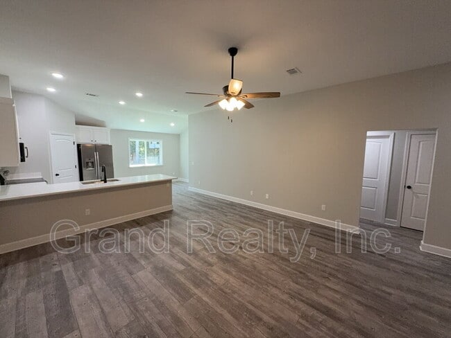 Building Photo - 4880 E Spencer Field Rd