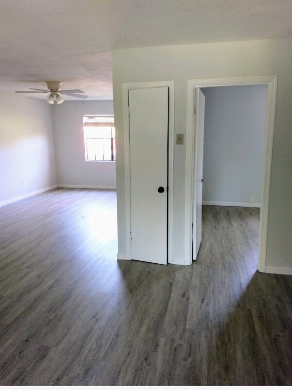 Foto del edificio - 205 Highview Way