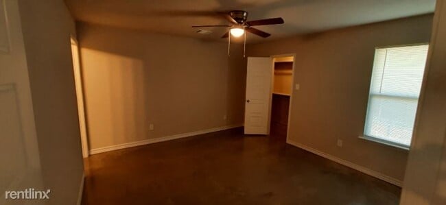 Building Photo - 3 br, 2 bath Townhome - 111 Lollipop Lane
