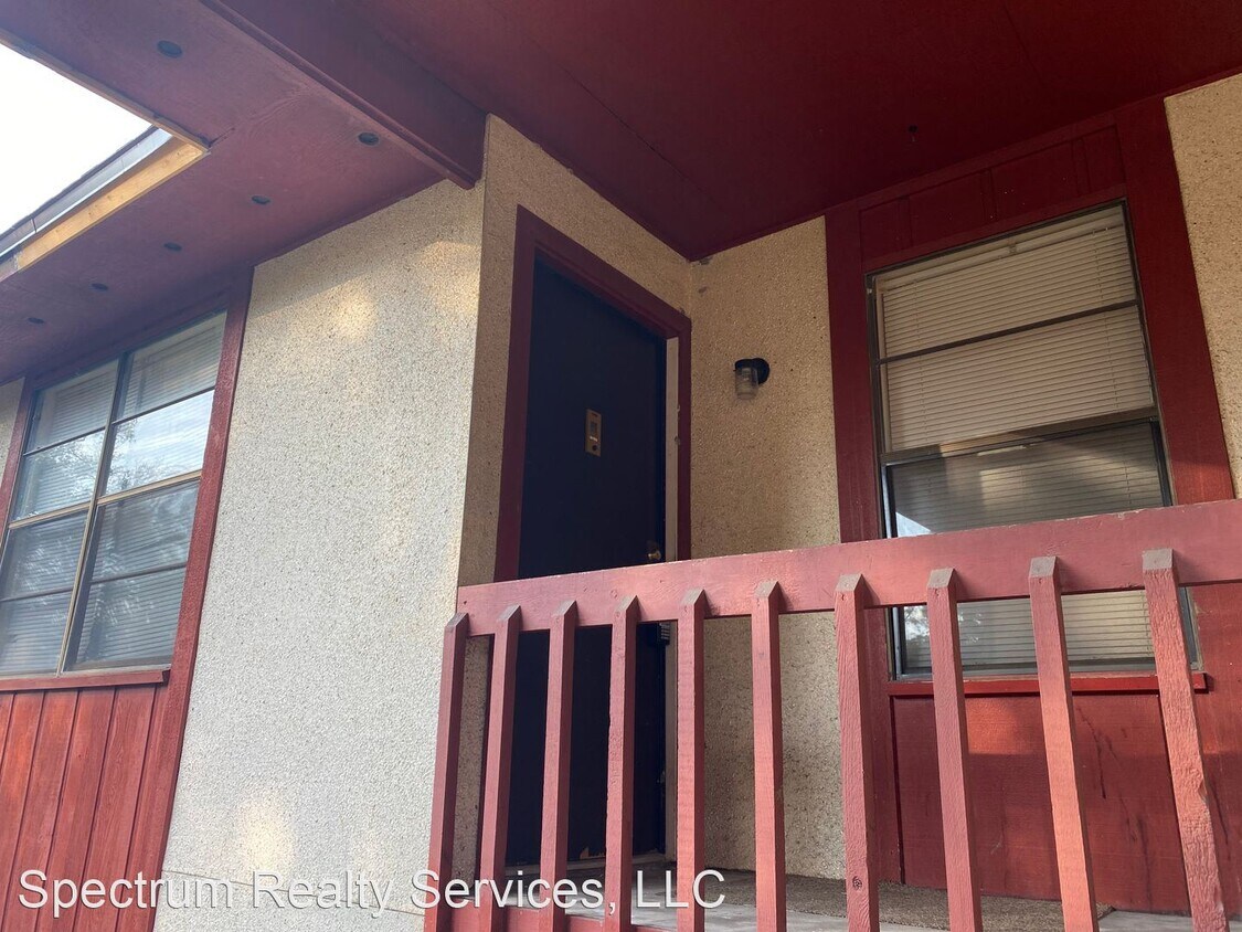 Primary Photo - 2 br, 1 bath House - 472 Bentwood Lane Unit C