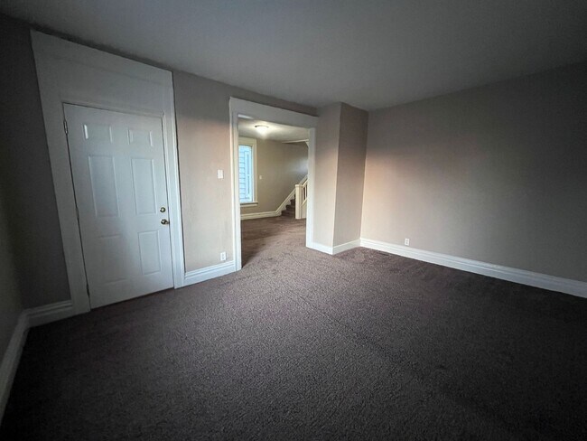 Foto del edificio - 3117 S Harrison St