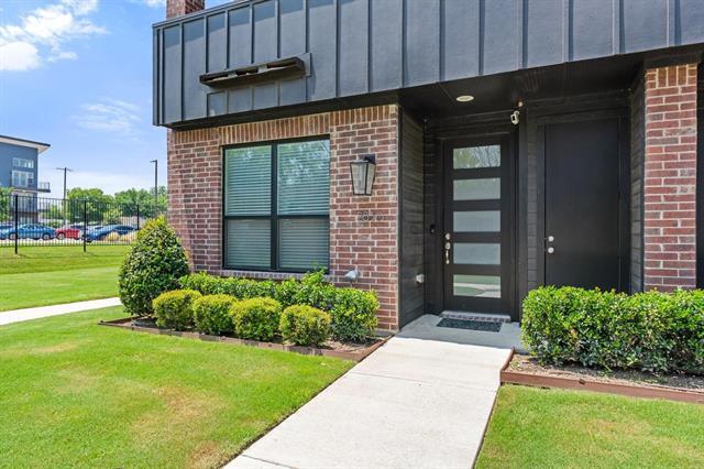 Building Photo - 2830 Addison Park Ln