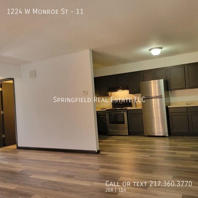 Building Photo - Aptly Perfect: Rent this 'Top Floor Marvel...