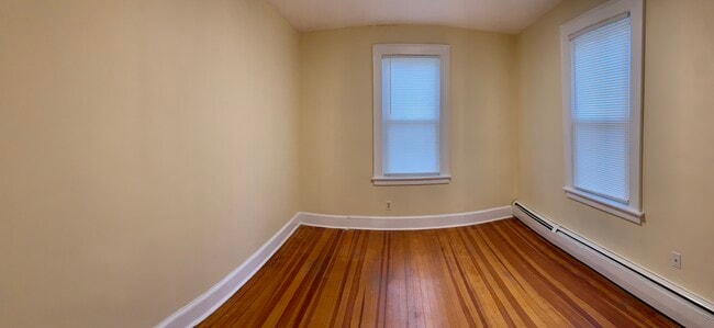 3rd bedroom which entrances from another bedroom - 38 Doris St