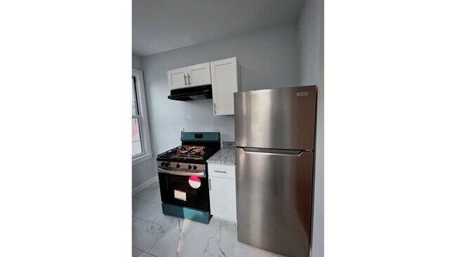 Foto del edificio - 808 1/2 Eynon St
