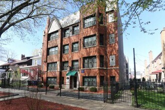 Building Photo - 4644 N Paulina St
