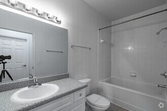 1 BR, 1 BA - 963SF - Highlands At Heathbrook