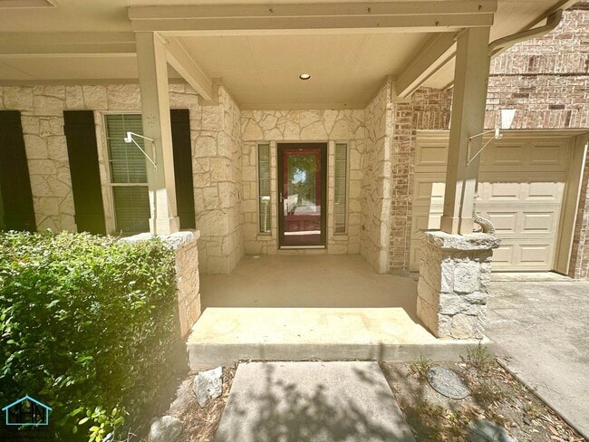 Foto del edificio - BEAUTIFUL 4 bed/2.5 bath near Stone Oak, j...