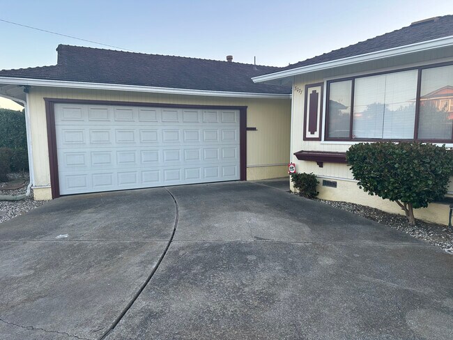 Building Photo - 3077 Belfast Way