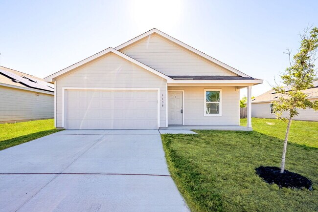 Foto del edificio - Charming 3-Bedroom Haven with 2 Full Baths