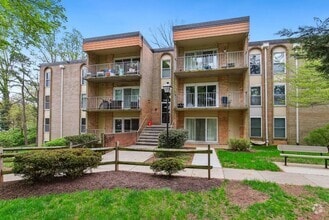 Building Photo - 11909 Parklawn Dr