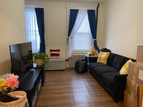 Building Photo - 908 Anna St