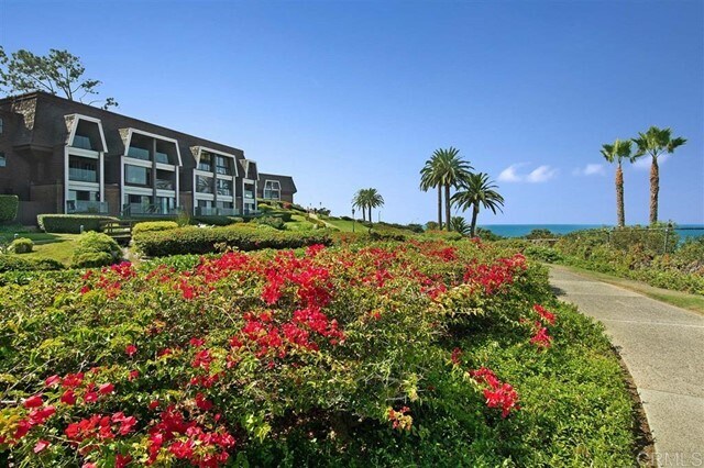 Foto del edificio - 1552 Camino Del Mar