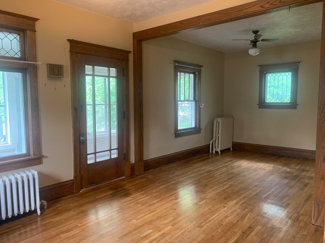 Primary Photo - 1685 Selby Ave