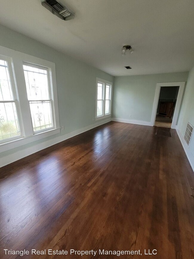 Building Photo - 3 br, 1 bath House - 1008 7th St