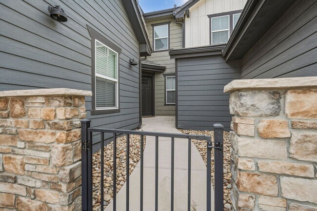 Foto del edificio - Beautiful townhome in Berthoud