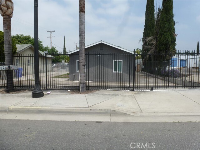 Building Photo - 980 W Base Line St
