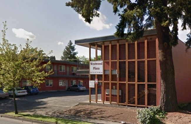 Building Photo - (WWA) Studio - Newly remodeled