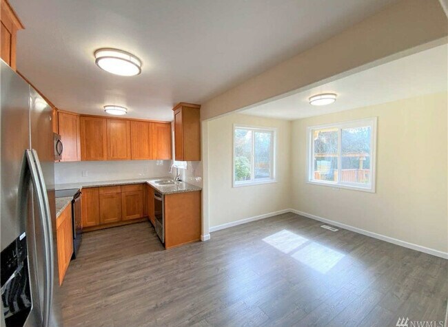 Foto del edificio - 6147 S 124th St