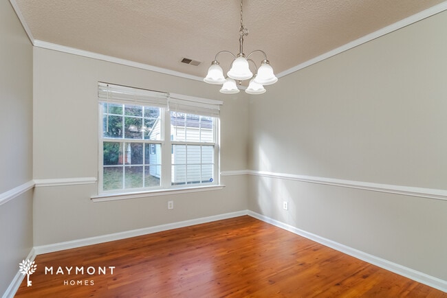 Building Photo - 208 Whixley Ln