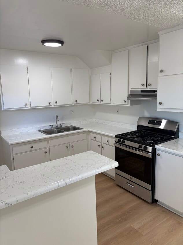 Primary Photo - Norwalk Apartments