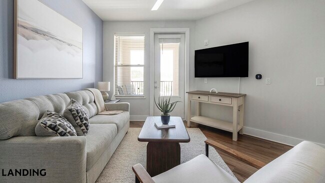 Building Photo - 701 Rahling Rd