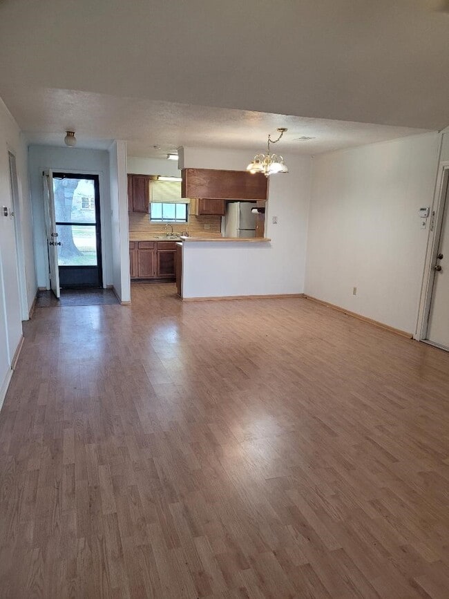 Building Photo - 4701 Crepe Myrtle Ln