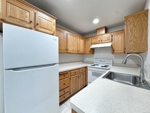 Building Photo - 22 Ferris Ave