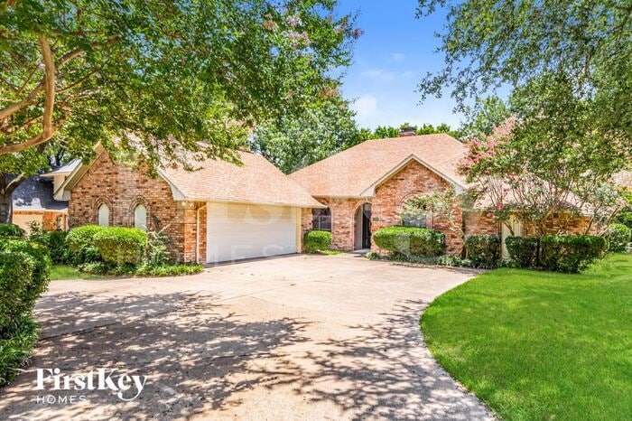 Foto principal - 704 Creek Tree Dr