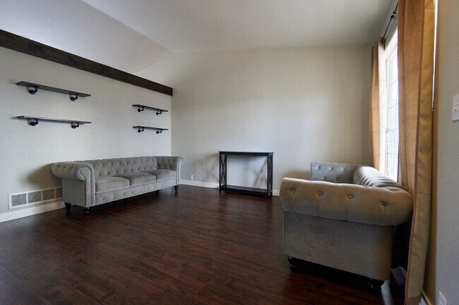 Foto del edificio - 6543 Trenton St
