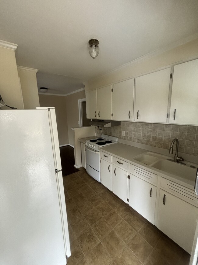 Foto del edificio - 3113 Green Valley Rd