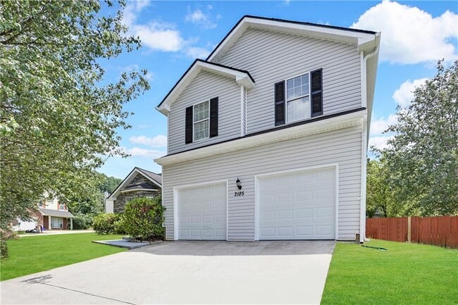 Building Photo - 2185 Hidden Creek Dr