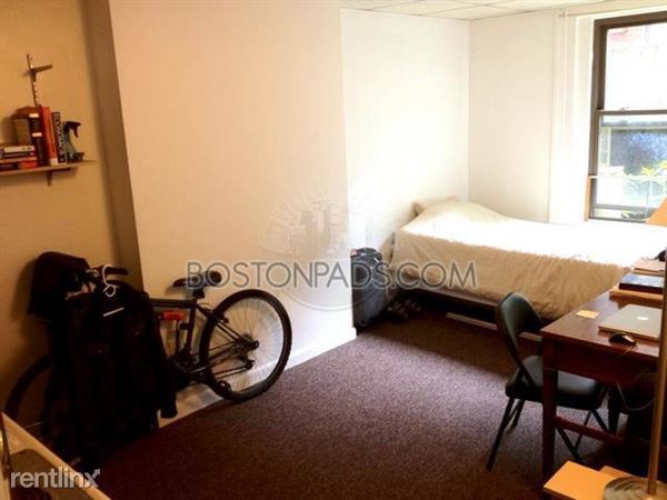 Building Photo - 404 Beacon St