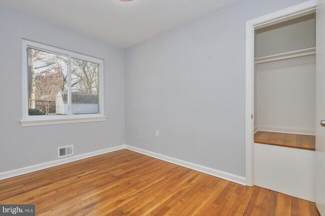 Foto del edificio - 3508 Woodridge Ave