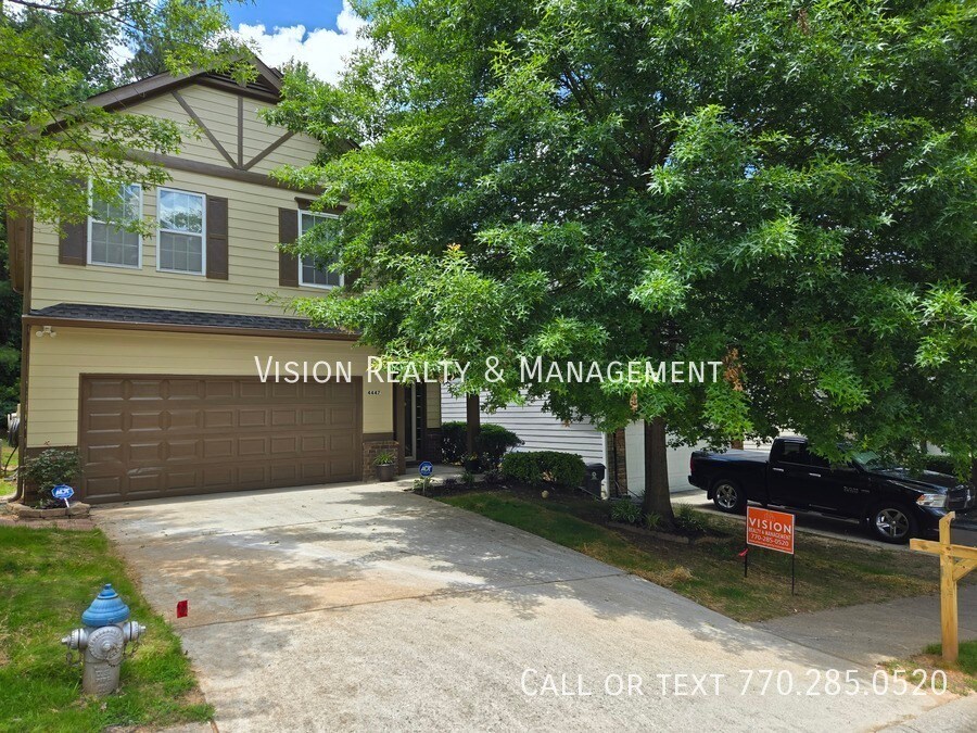 Foto principal - 4447 Ravenwood Dr
